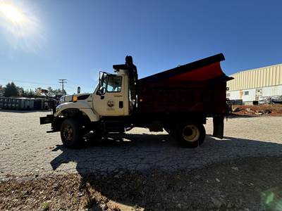 International WorkStar 7300 Dump Truck