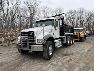 Mack Granite 84FR Dump Truck - MP8, Amt