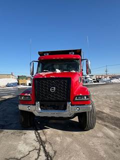 Volvo VHD84F300 Dump Truck