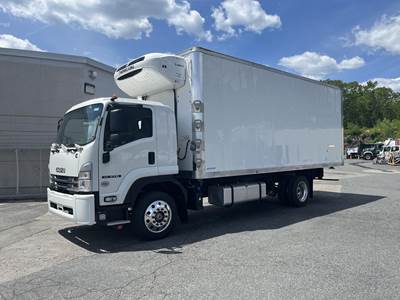 Isuzu FTR 22 ft Refrigerated Truck - 260HP, Automatic