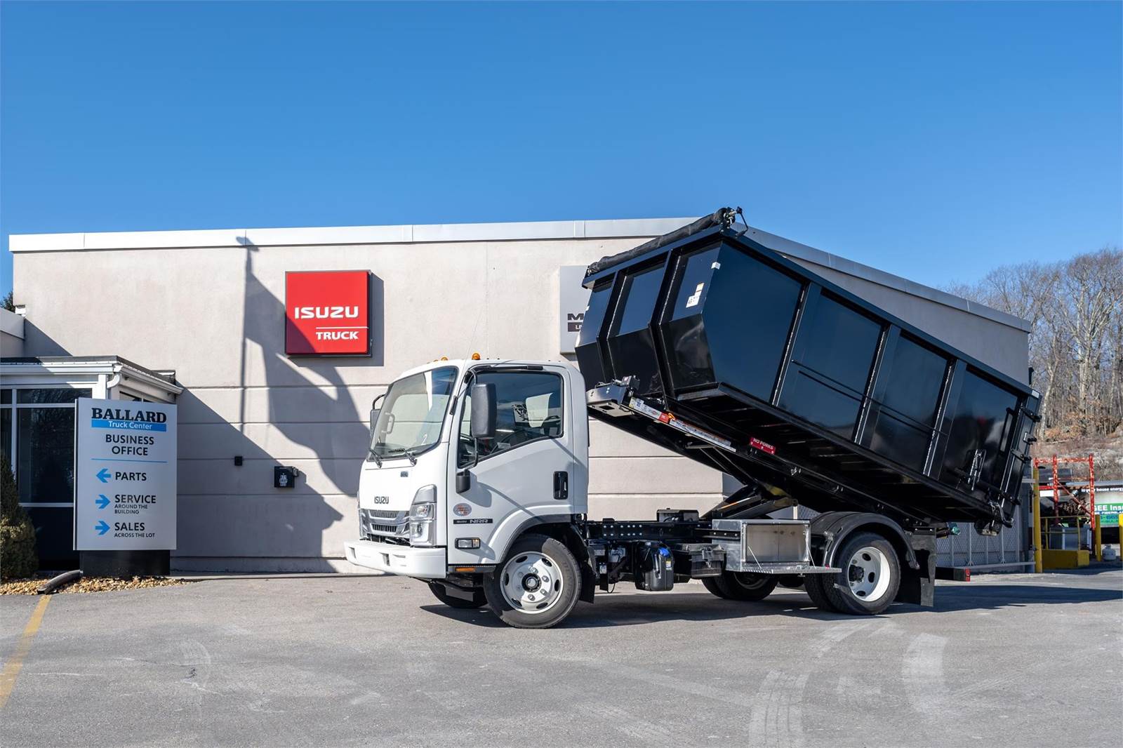 2023 Isuzu NRR Single Axle Roll Off Truck 4HK1TC, 215HP, 6 Speed