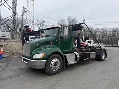 Kenworth T370 Roll Off Truck - Paccar, Automatic