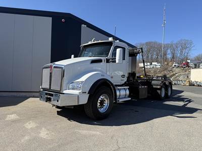 Kenworth T880 Roll Off Truck - Paccar, 505HP, Automatic