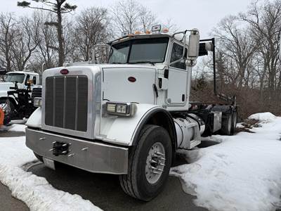 Peterbilt 579 Roll Off Truck - Paccar, Manual