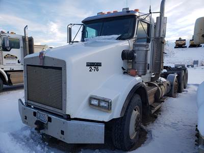 2012 Kenworth T800 4 Axle Day Cab Truck - 2-76