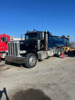 2008 Peterbilt 388 Dump Truck w/ 15' Western Rock Box