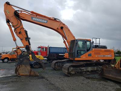 Doosan DX350LC-5 Excavator