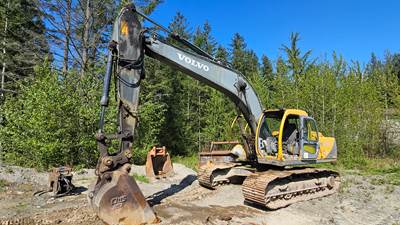 2001 Volvo EC210LC Excavator - Coupler-Bucket-Thumb