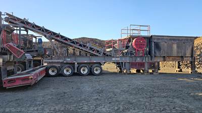 2017 KPI-JCI CS3055 Jaw Crusher w/ Grizzly on FabTec 4 Axle Carrier