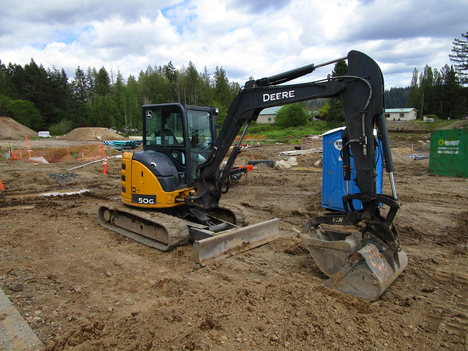 2021 John Deere 50G Mini Excavator Bucket & Thumb For Sale, 1,892