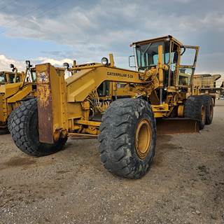 1981 Caterpillar 16G Motor Grader - Ripper - 5-04