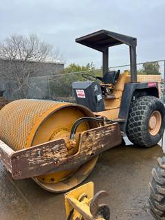 BOMAG BW212D-2 Smooth Drum Roller Compactor