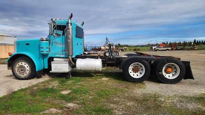 2000 Peterbilt 379 Day Cab Truck