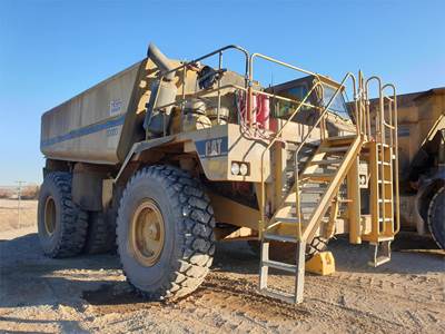 Caterpillar 773B Water Truck - 7-77