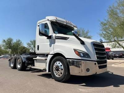 Freightliner Cascadia 116 Day Cab Truck - Detroit 450HP, 12 Speed Dt12 Automatic