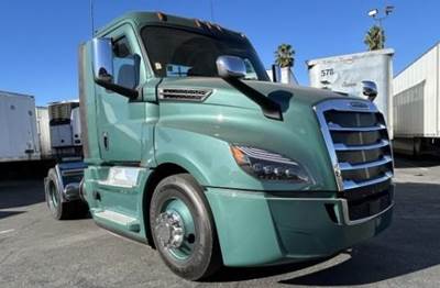 Freightliner Cascadia 126 Single Axle Day Cab Truck - Detroit 450HP, 12 Speed Automatic