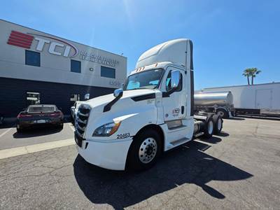 Freightliner Cascadia 126 Day Cab Truck - Detroit 450HP, 12 Speed Dt12 Automatic