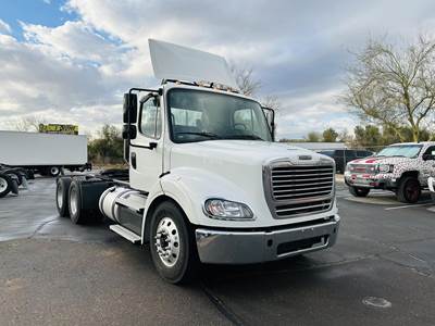 Freightliner M2 112 Day Cab Truck - Detroit 450HP, Automatic
