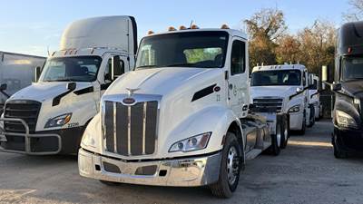 Peterbilt 579 Day Cab Truck - Paccar 455HP, 12 Speed Automatic