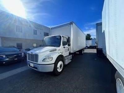 Freightliner M2 106 26 ft Box Truck - 210HP, Automatic, Roll up Door, Liftgate
