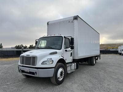 Freightliner M2 106 26 ft Box Truck - 220HP, Automatic, Liftgate