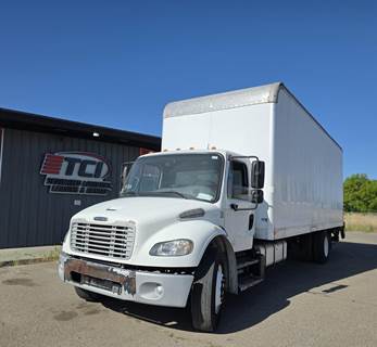 Freightliner M2 106 Box Truck - Automatic