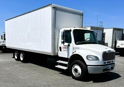 Freightliner M2 106 Box Truck - 350HP, 10 Speed Manual