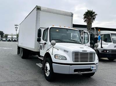 Freightliner M2 106 Box Truck - 220HP, 6 Speed Automatic