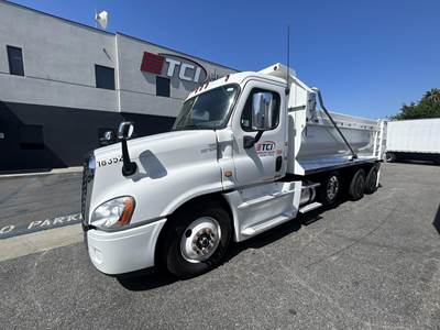 Freightliner Cascadia 125 Dump Truck - Detroit 450HP, 12 Speed Dt12 Automatic, 18' Dump