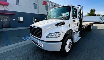 Freightliner M2 106 Flatbed Truck - 260HP, Automatic