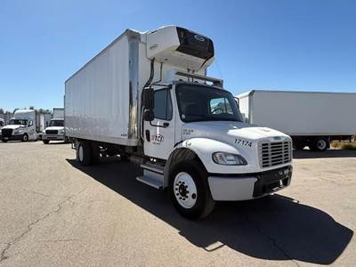 Freightliner M2 106 24 ft Refrigerated Truck - 220HP, Automatic, Carrier, Liftgate