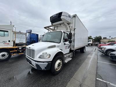 Freightliner M2 106 Refrigerated Truck - Automatic, Carrier, Liftgate