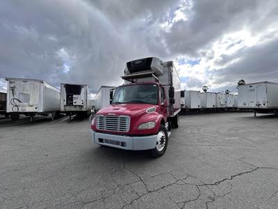 Freightliner M2 106 Refrigerated Truck - 220HP, Automatic, Carrier
