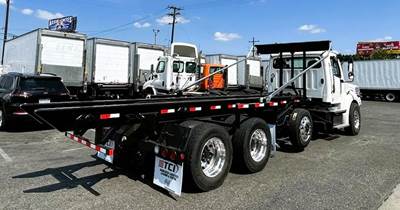 Freightliner M2 112 Roll Off Truck - Detroit, 450HP, Automatic