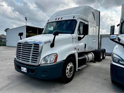 Freightliner Cascadia 125 Sleeper Semi Truck - Raised Roof Sleeper, Detroit 455HP, 12 Speed Dt12 Amt
