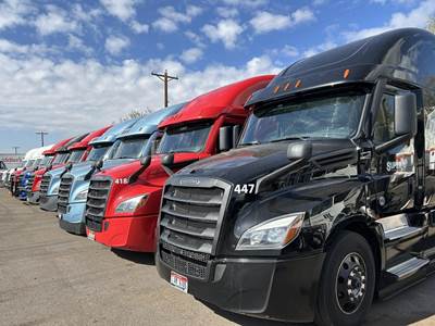 Freightliner Cascadia 126 Sleeper Semi Truck - 70" Raised Roof Sleeper, Detroit 505HP, Automatic