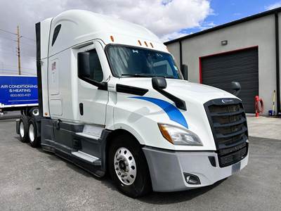 Freightliner Cascadia 126 Sleeper Semi Truck - Detroit 400HP, 12 Speed Dt12 Automatic