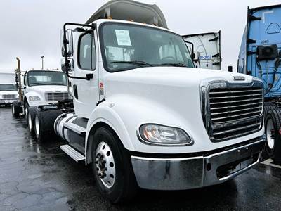 Freightliner M2 112 4000 Gallon Water Truck - Detroit 450HP, Automatic