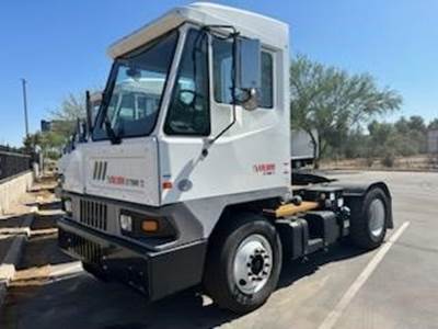 Kalmar Ottawa Yard Spotter Truck - Cummins, 200HP, Automatic