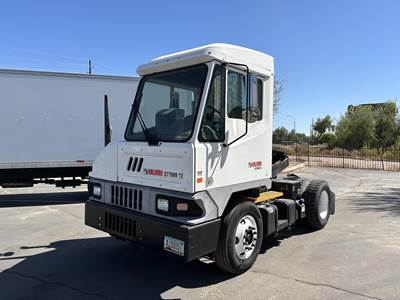 Kalmar Ottawa Yard Spotter Truck - Cummins, 200HP, Automatic