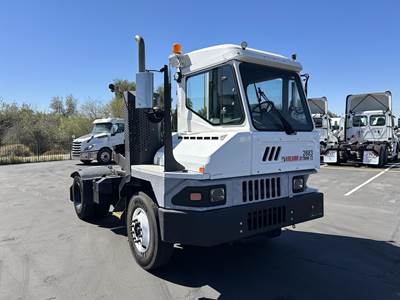 Kalmar Ottawa Yard Spotter Truck - Cummins, 200HP, 6+1 Speed Allison Rds Automatic