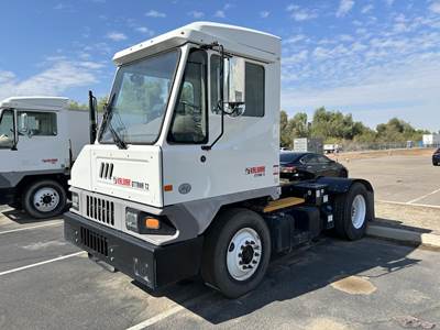Kalmar Ottawa T2 Yard Spotter Truck - Cummins, 200HP, 6+1 Speed Allison Rds Automatic