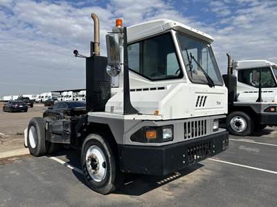 Kalmar Ottawa T2 Yard Spotter Truck - Cummins, 200HP, Automatic