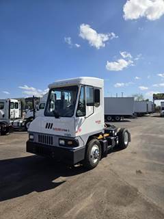 Kalmar Ottawa T2 Yard Spotter Truck - Cummins, 200HP, Automatic