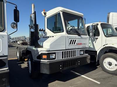 Kalmar Ottawa T2 Yard Spotter Truck - Cummins, 220HP, 6+1 Speed Allison Rds Automatic