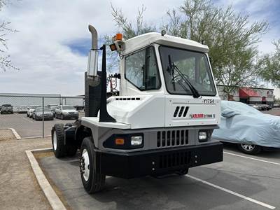 Kalmar T2 Yard Spotter Truck - Cummins, 200HP, Automatic