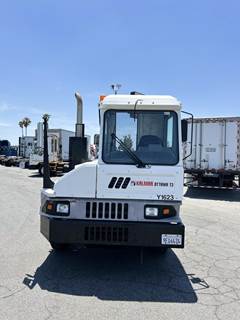 Kalmar T2 Yard Spotter Truck - Cummins, Automatic