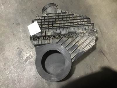 Detroit DD15 Air Cleaner / Air Filter Housing