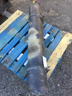 Freightliner Cascadia Left Air Tank