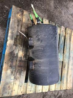 International LT625 Air Tank